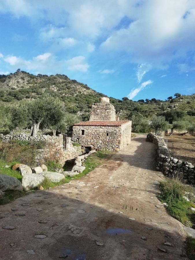 La Casina De Carmina Lägenhet Arroyomolinos de Montánchez Exteriör bild